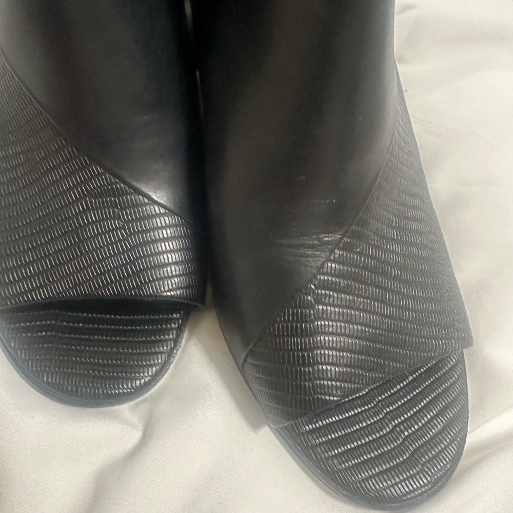 Vince Black Leather Mules with Block Heel - Picture 3 of 4